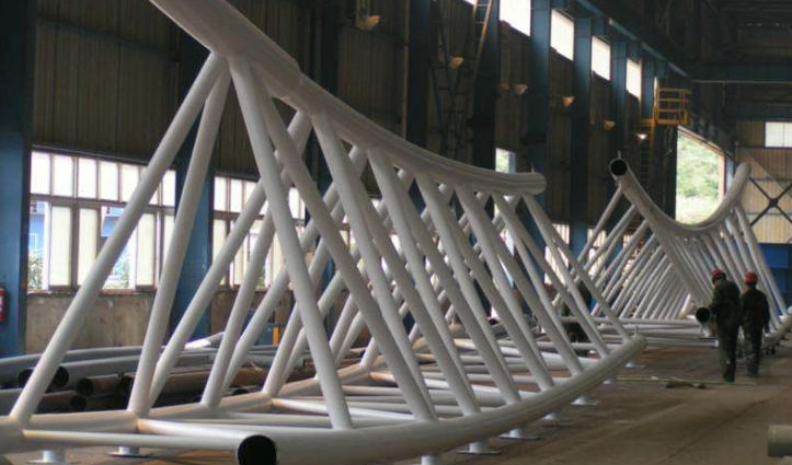 咸宁管廊钢结构与桁架结构的管道支架应该如何区分